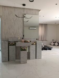 ديكور بديل الشيبورد مع جدار رخامي